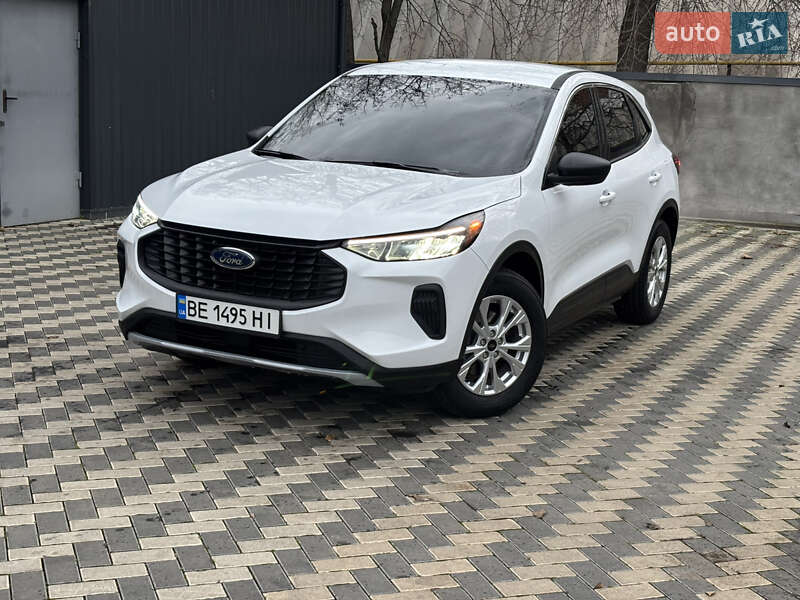 Позашляховик / Кросовер Ford Escape 2024 в Миколаєві