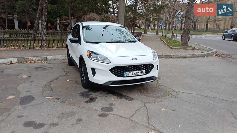 Внедорожник / Кроссовер Ford Escape 2020 в Николаеве
