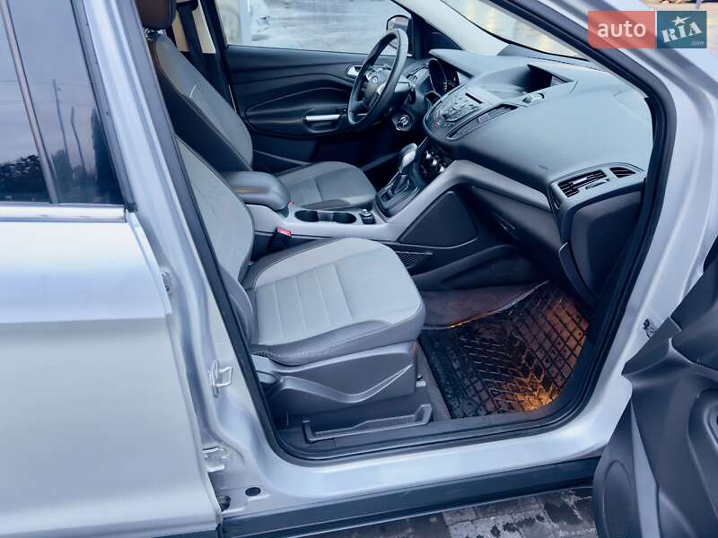 Внедорожник / Кроссовер Ford Escape 2014 в Лубнах
