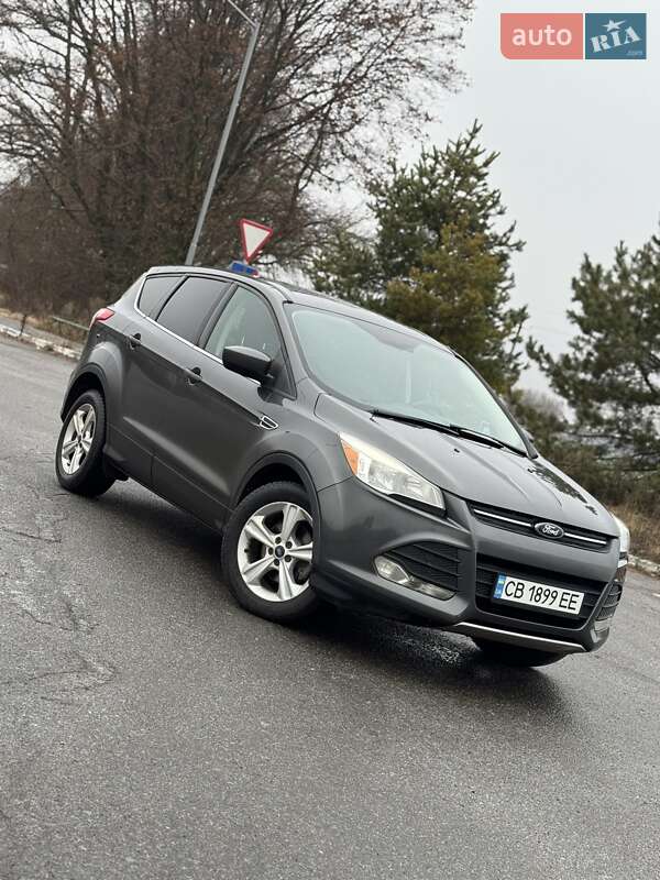Внедорожник / Кроссовер Ford Escape 2015 в Мене