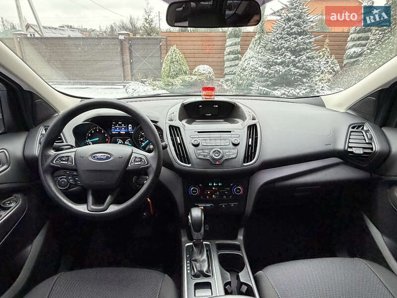 Позашляховик / Кросовер Ford Escape 2017 в Чернігові