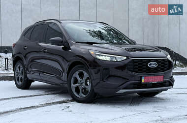 Внедорожник / Кроссовер Ford Escape 2023 в Киеве