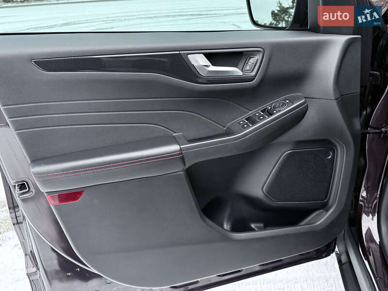 Внедорожник / Кроссовер Ford Escape 2023 в Киеве фото 74 Внедорожник / Кроссовер Ford Escape 2023 в Киеве