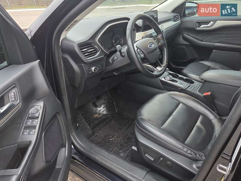 Позашляховик / Кросовер Ford Escape 2021 в Дніпрі