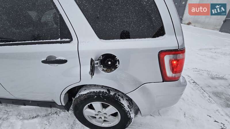 Позашляховик / Кросовер Ford Escape 2010 в Харкові