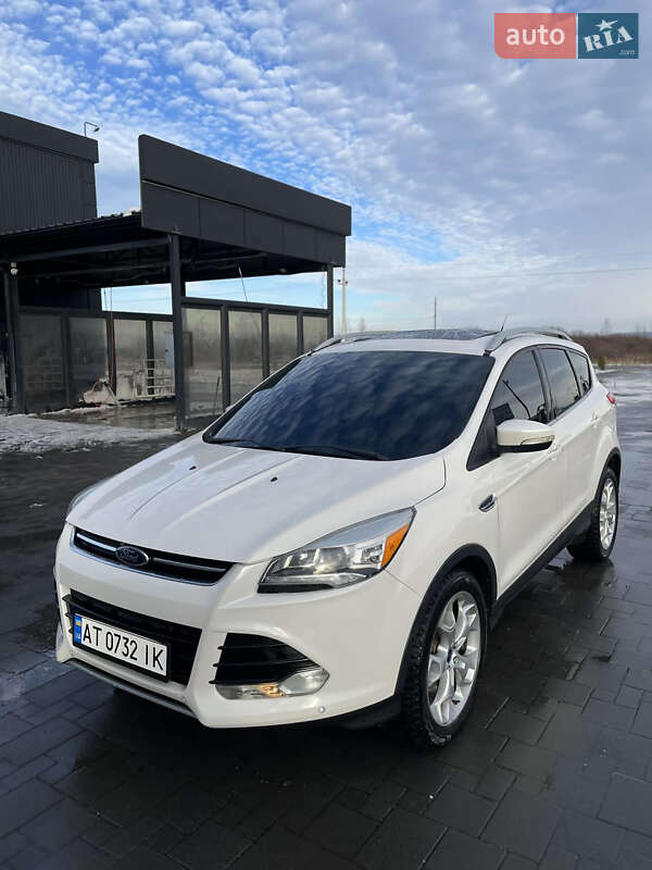 Внедорожник / Кроссовер Ford Escape 2015 в Рожнятове