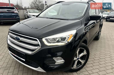 Внедорожник / Кроссовер Ford Escape 2017 в Львове