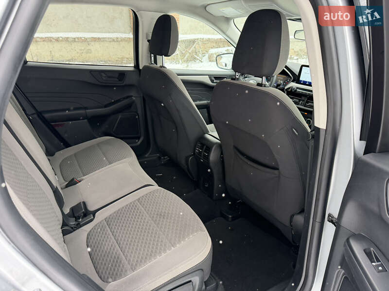 Позашляховик / Кросовер Ford Escape 2022 в Черкасах