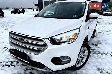 Внедорожник / Кроссовер Ford Escape 2019 в Львове