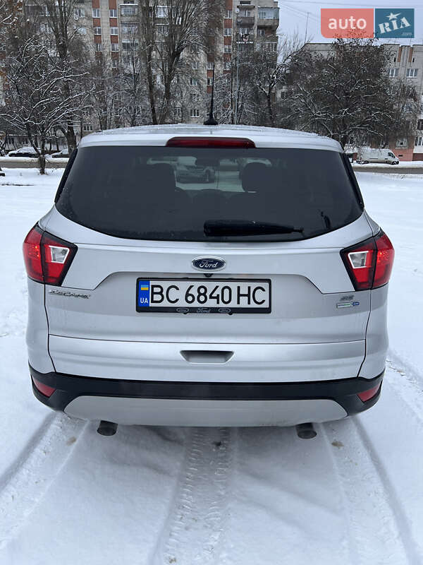 Внедорожник / Кроссовер Ford Escape 2019 в Львове