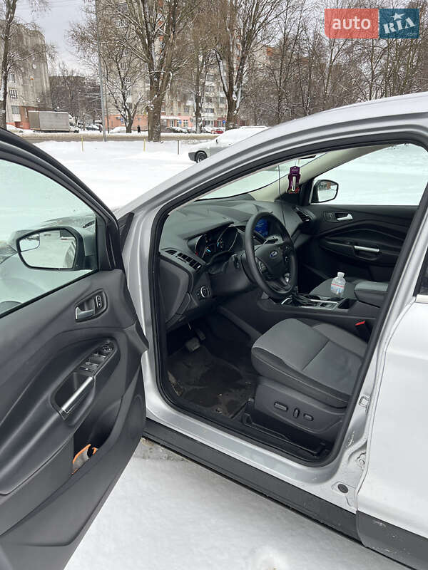 Внедорожник / Кроссовер Ford Escape 2019 в Львове