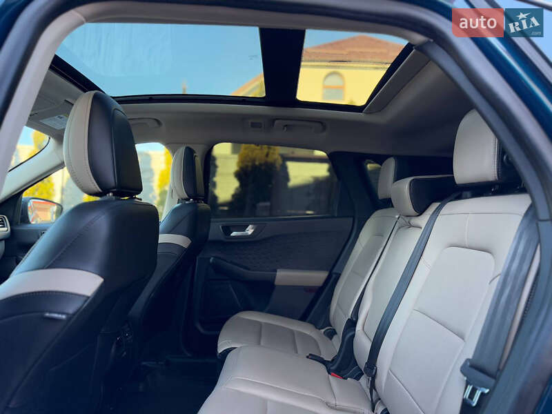 Внедорожник / Кроссовер Ford Escape 2019 в Летичеве