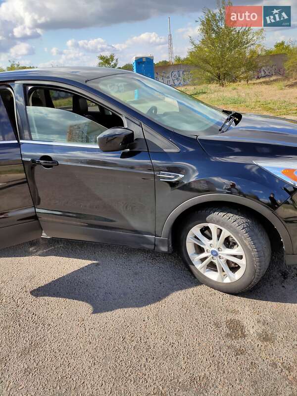 Позашляховик / Кросовер Ford Escape 2018 в Запоріжжі фото 10 Позашляховик / Кросовер Ford Escape 2018 в Запоріжжі