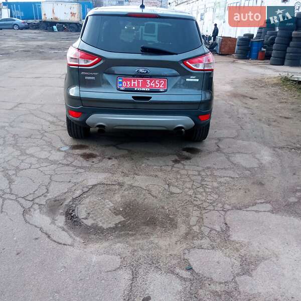 Внедорожник / Кроссовер Ford Escape 2015 в Сумах фото 4 Внедорожник / Кроссовер Ford Escape 2015 в Сумах