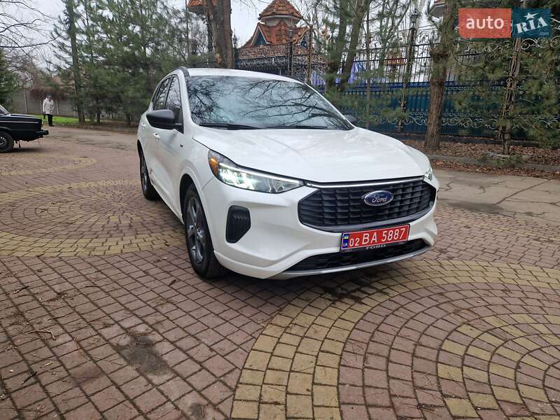 Позашляховик / Кросовер Ford Escape 2023 в Запоріжжі