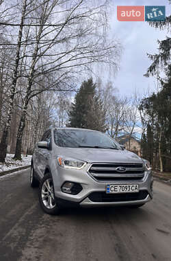 Позашляховик / Кросовер Ford Escape 2016 в Чернівцях