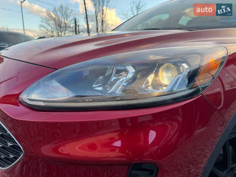 Позашляховик / Кросовер Ford Escape 2020 в Коломиї