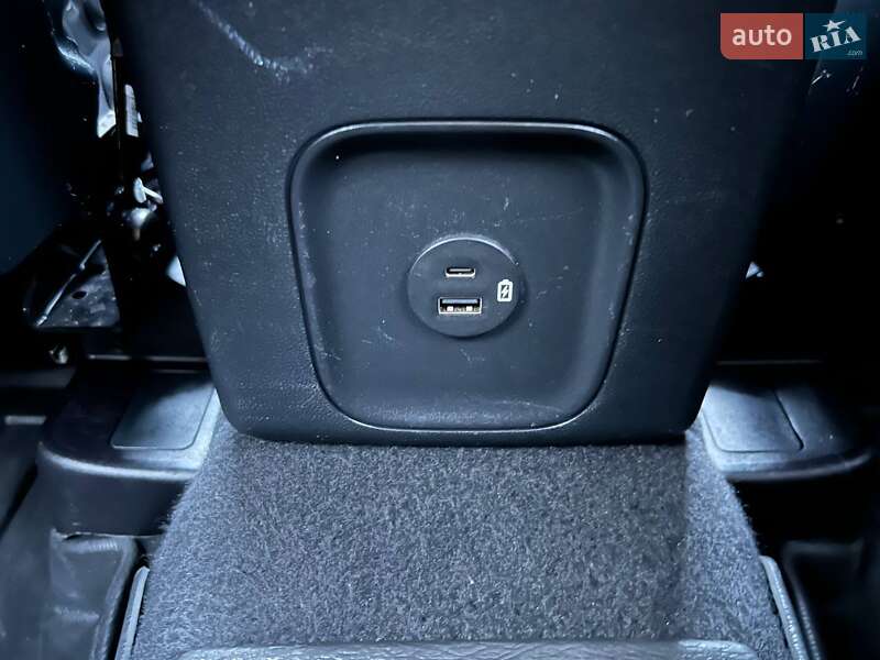 Позашляховик / Кросовер Ford Escape 2020 в Коломиї