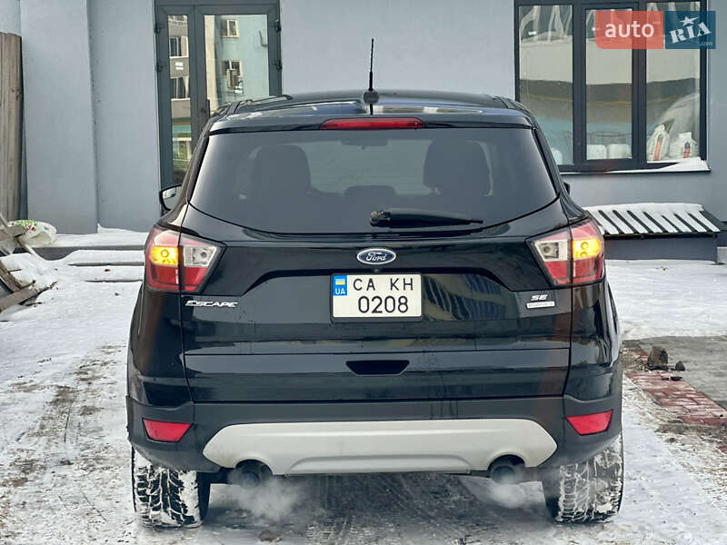 Позашляховик / Кросовер Ford Escape 2017 в Черкасах