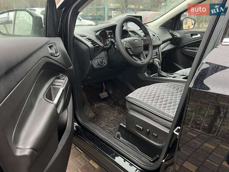 Внедорожник / Кроссовер Ford Escape 2018 в Одессе