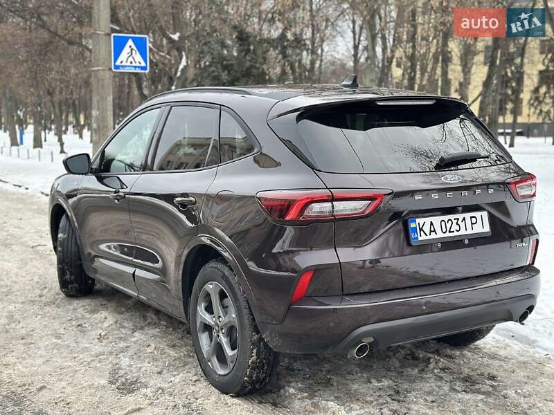 Внедорожник / Кроссовер Ford Escape 2023 в Киеве
