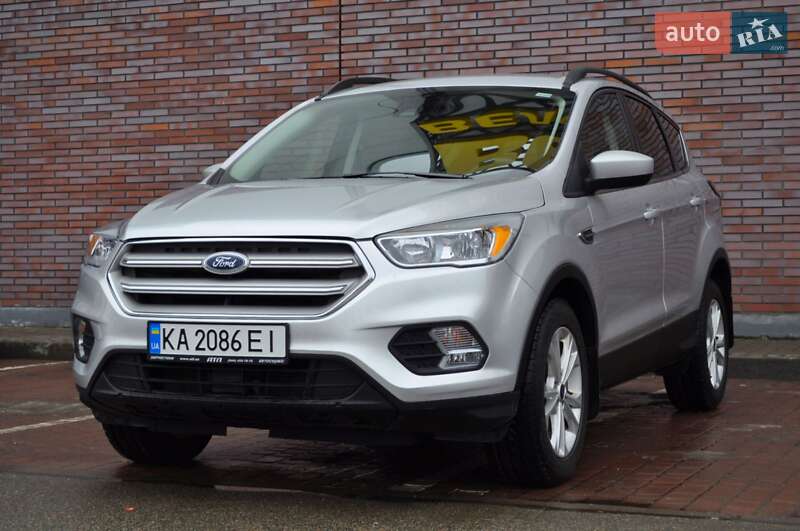 Позашляховик / Кросовер Ford Escape 2018 в Києві