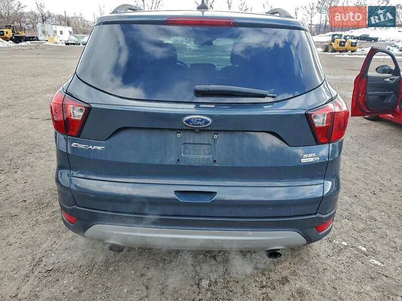 Внедорожник / Кроссовер Ford Escape 2019 в Киеве