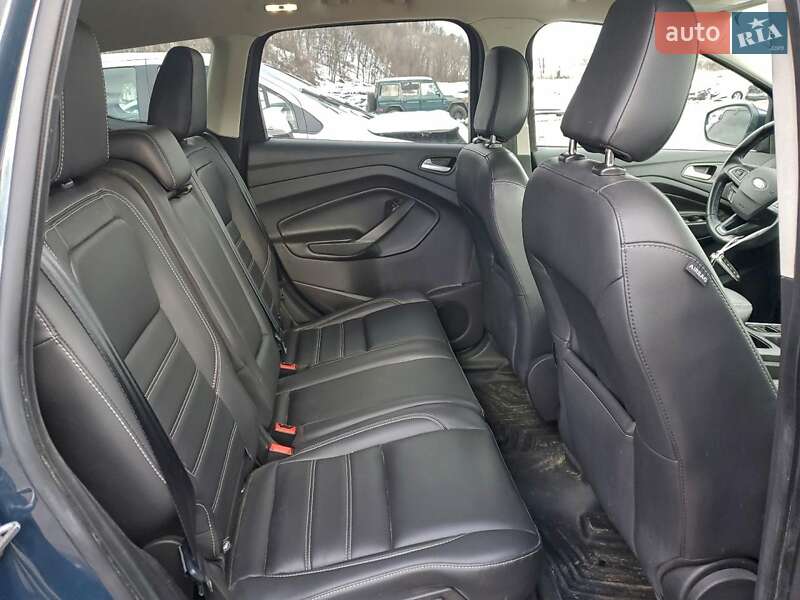 Внедорожник / Кроссовер Ford Escape 2019 в Киеве