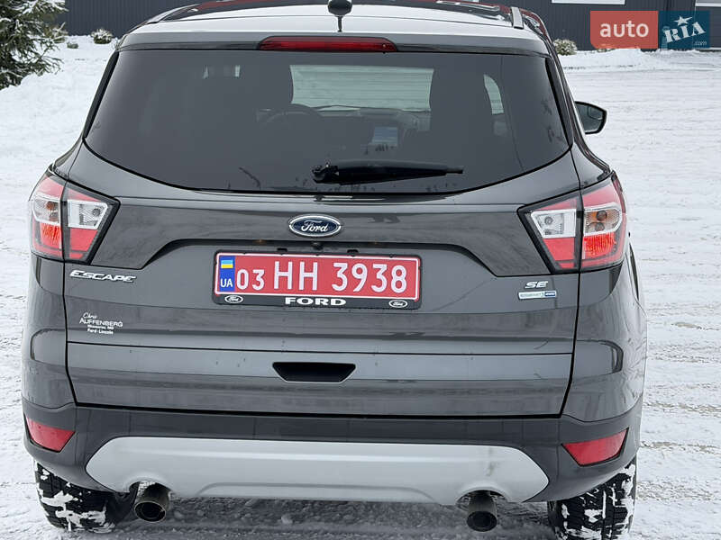 Внедорожник / Кроссовер Ford Escape 2018 в Дубно