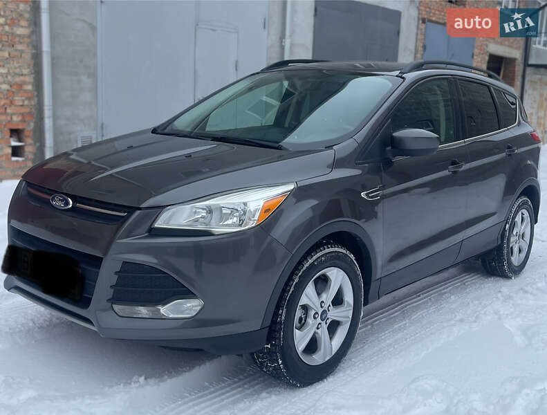Внедорожник / Кроссовер Ford Escape 2015 в Тернополе