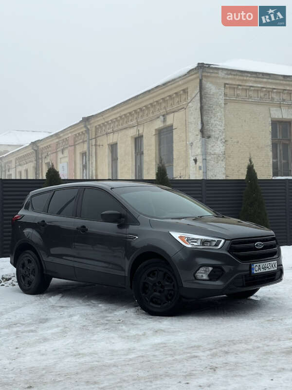 Позашляховик / Кросовер Ford Escape 2019 в Черкасах