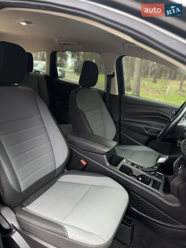 Позашляховик / Кросовер Ford Escape 2019 в Черкасах