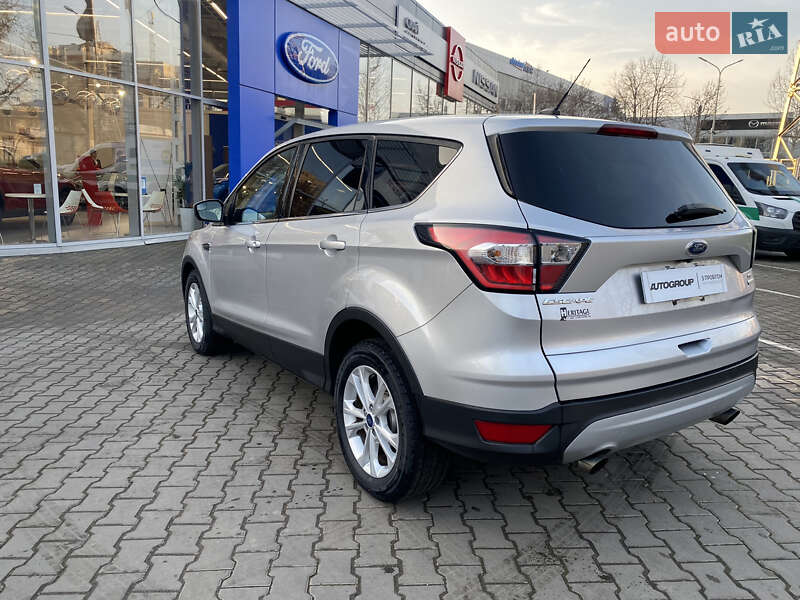 Внедорожник / Кроссовер Ford Escape 2017 в Одессе