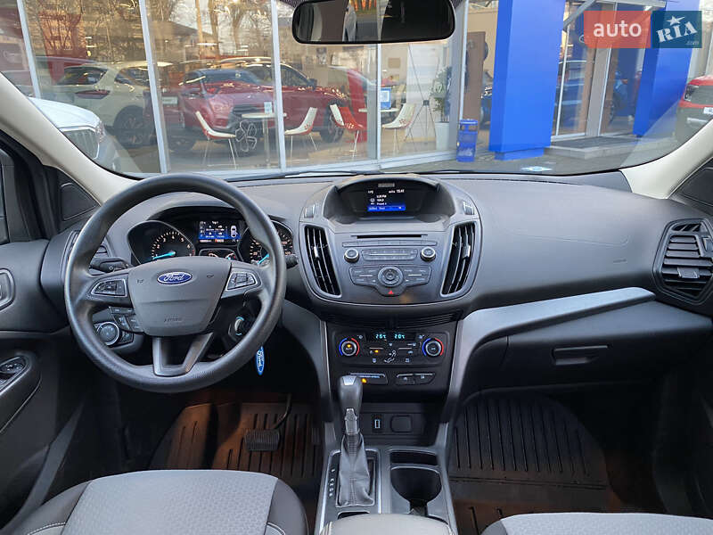 Внедорожник / Кроссовер Ford Escape 2017 в Одессе