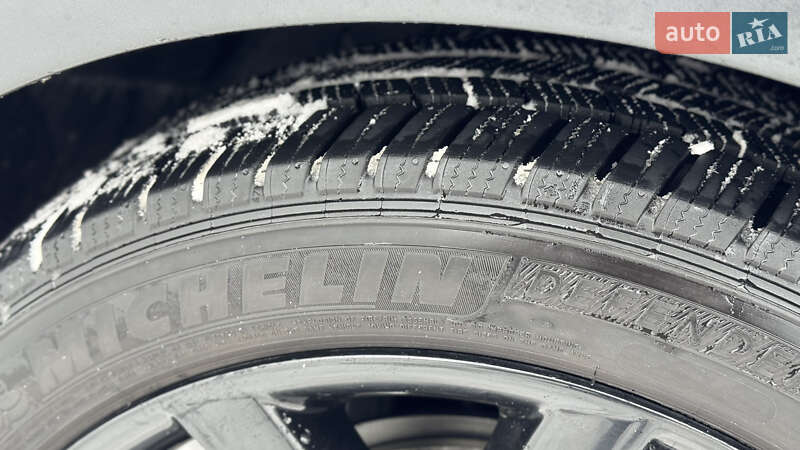 Позашляховик / Кросовер Ford Escape 2017 в Дубні