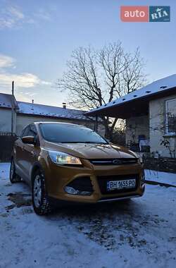 Внедорожник / Кроссовер Ford Escape 2015 в Долине