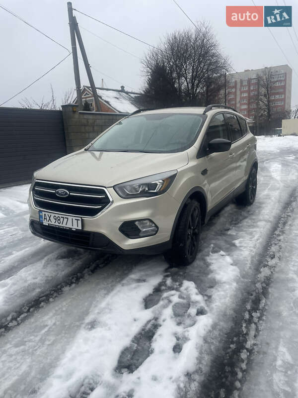 Ford Escape 2017