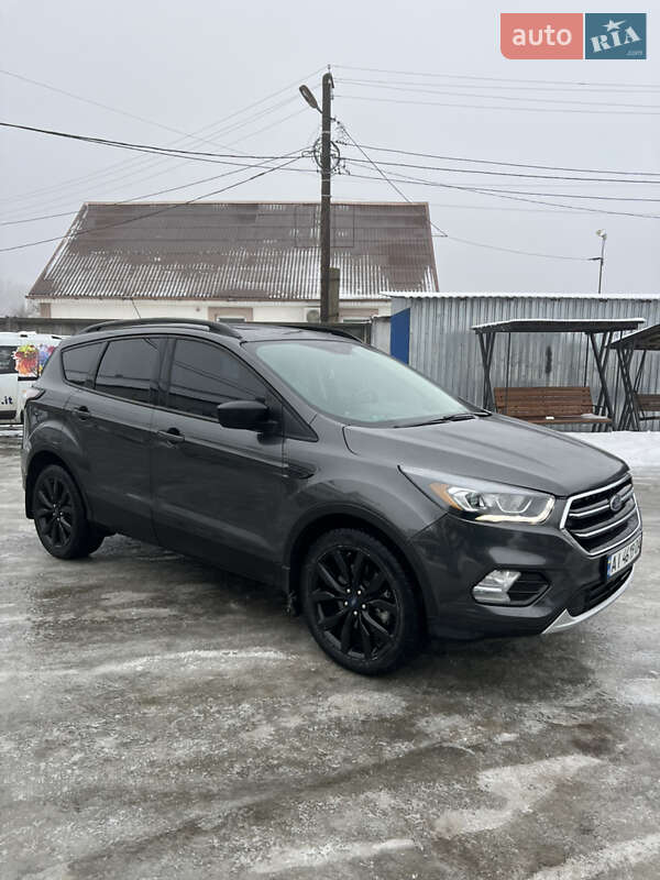 Внедорожник / Кроссовер Ford Escape 2018 в Белой Церкви