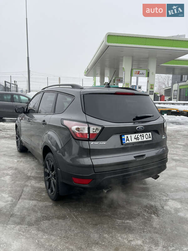 Внедорожник / Кроссовер Ford Escape 2018 в Белой Церкви