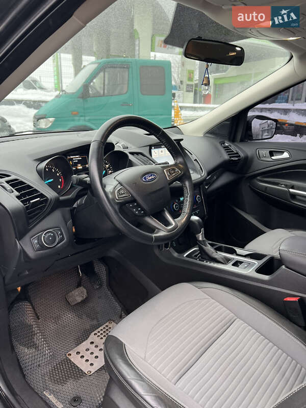 Внедорожник / Кроссовер Ford Escape 2018 в Белой Церкви