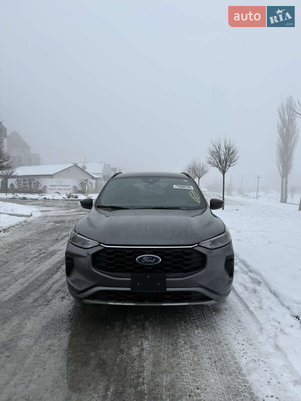 Внедорожник / Кроссовер Ford Escape 2023 в Умани