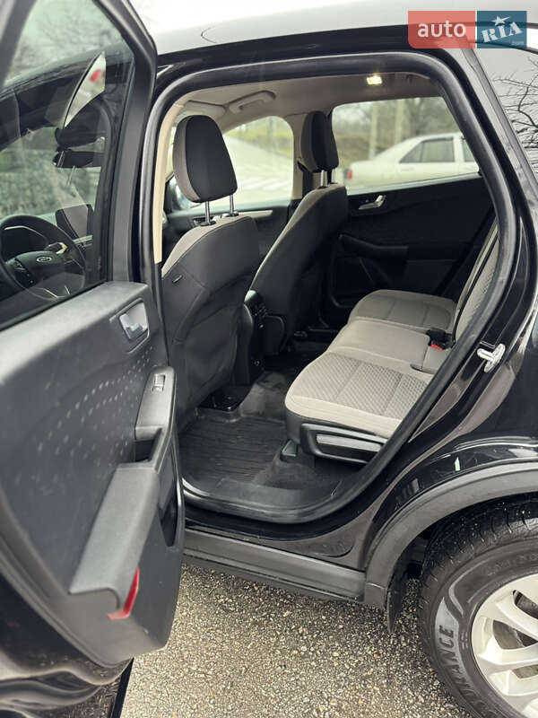 Внедорожник / Кроссовер Ford Escape 2020 в Кропивницком