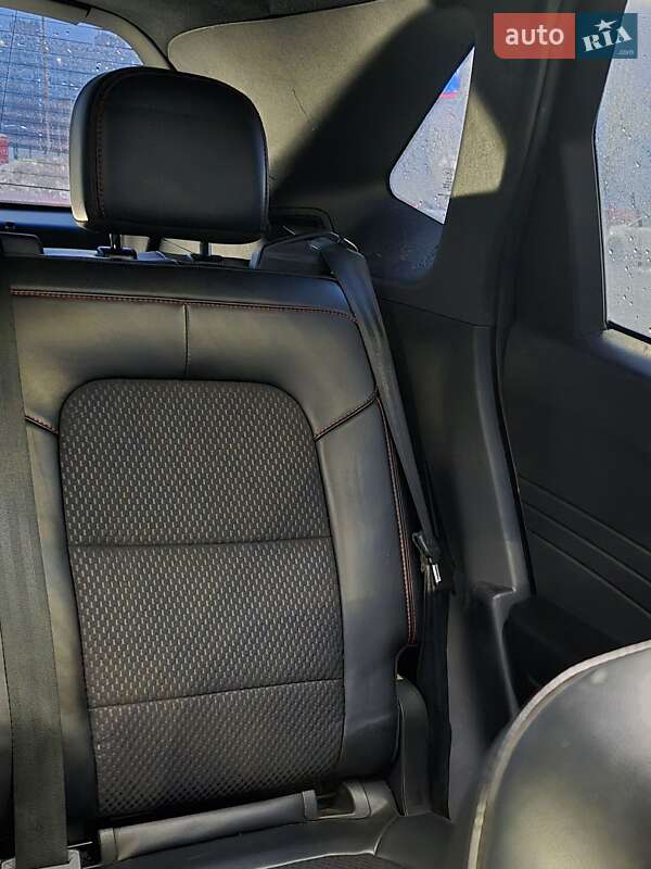 Внедорожник / Кроссовер Ford Escape 2023 в Киеве