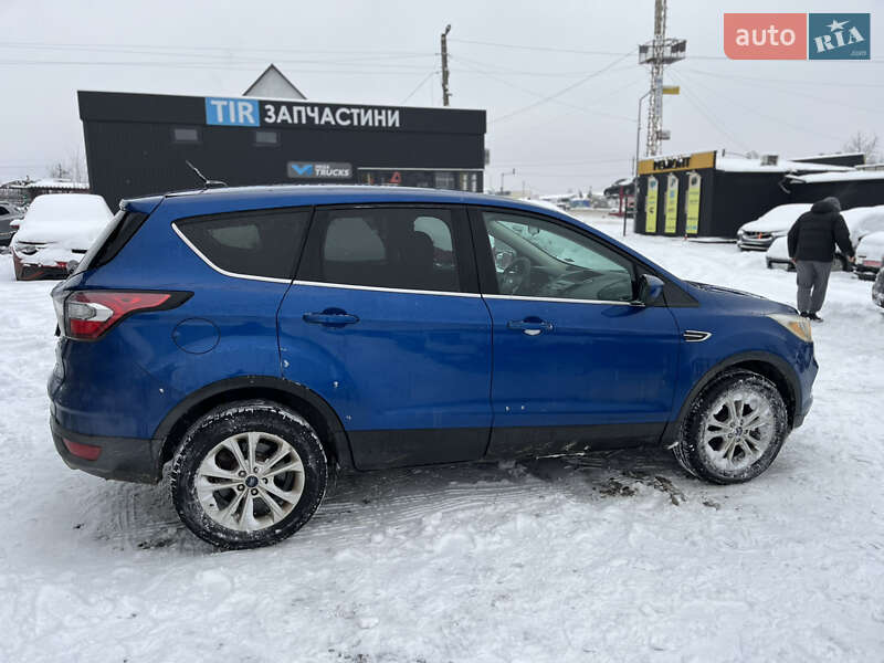 Позашляховик / Кросовер Ford Escape 2017 в Львові