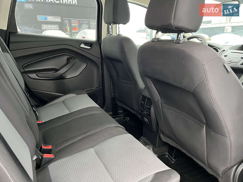 Позашляховик / Кросовер Ford Escape 2017 в Львові