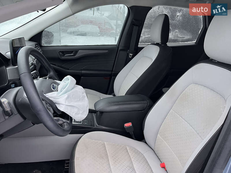 Внедорожник / Кроссовер Ford Escape 2023 в Львове