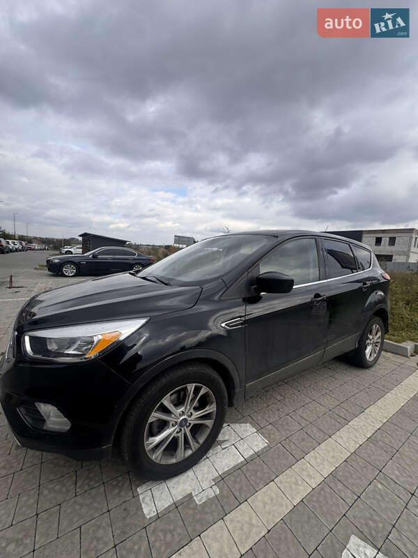 Внедорожник / Кроссовер Ford Escape 2019 в Львове