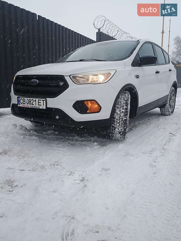 Позашляховик / Кросовер Ford Escape 2016 в Чернігові фото Позашляховик / Кросовер Ford Escape 2016 в Чернігові