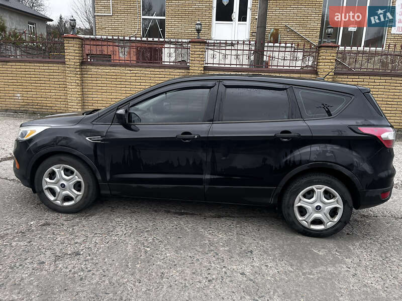 Внедорожник / Кроссовер Ford Escape 2016 в Обухове