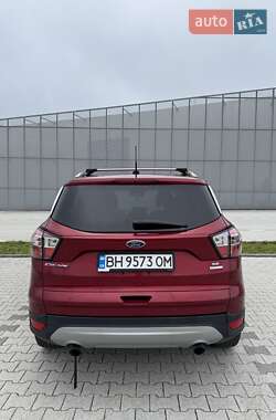 Позашляховик / Кросовер Ford Escape 2017 в Одесі
